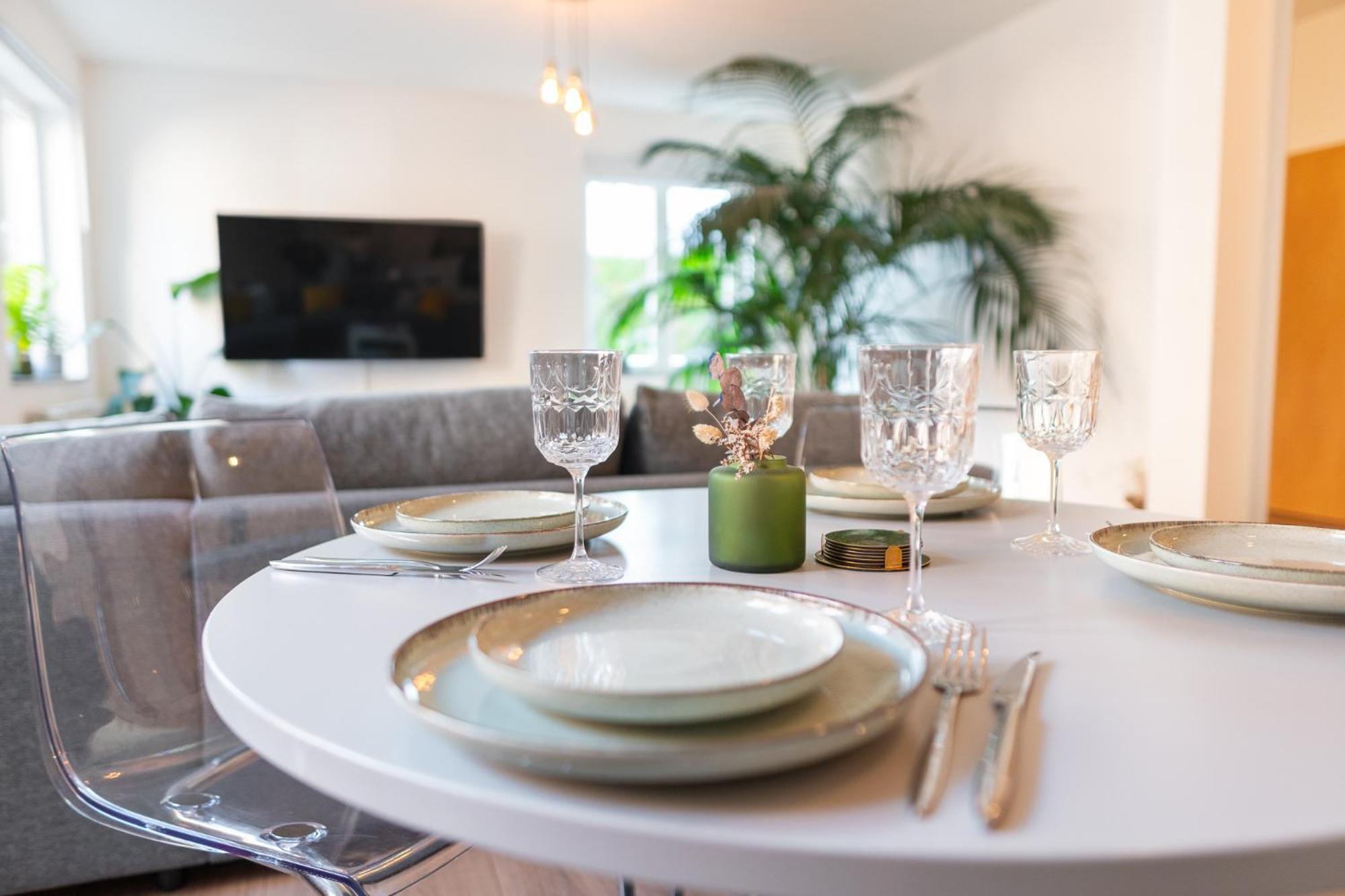 Luxurioeses Apartment, 10Min Innenstadt, Parkplatz Erfurt Dış mekan fotoğraf
